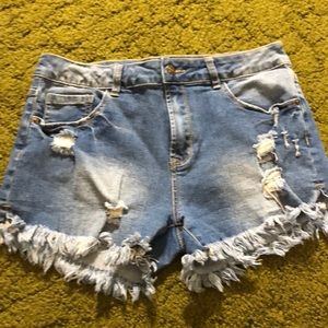 Denim distress shorts